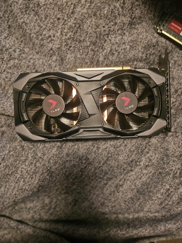 GeForce GTX 1660 Super 6GB XLR8 Gaming Overclocked Edition Dual Fan