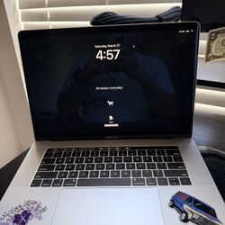 MacBook Pro 15inch. 