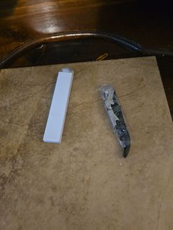 Wine opener slash knife