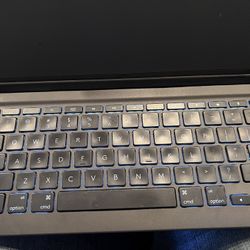 IPad 12.9” Keyboard/Cover/Holder Logitech 