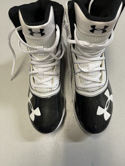 Under Armour Boys' Highlight RM Jr. Football Cleats