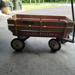 VINTAGE  RADIO  FLYER WAGON 