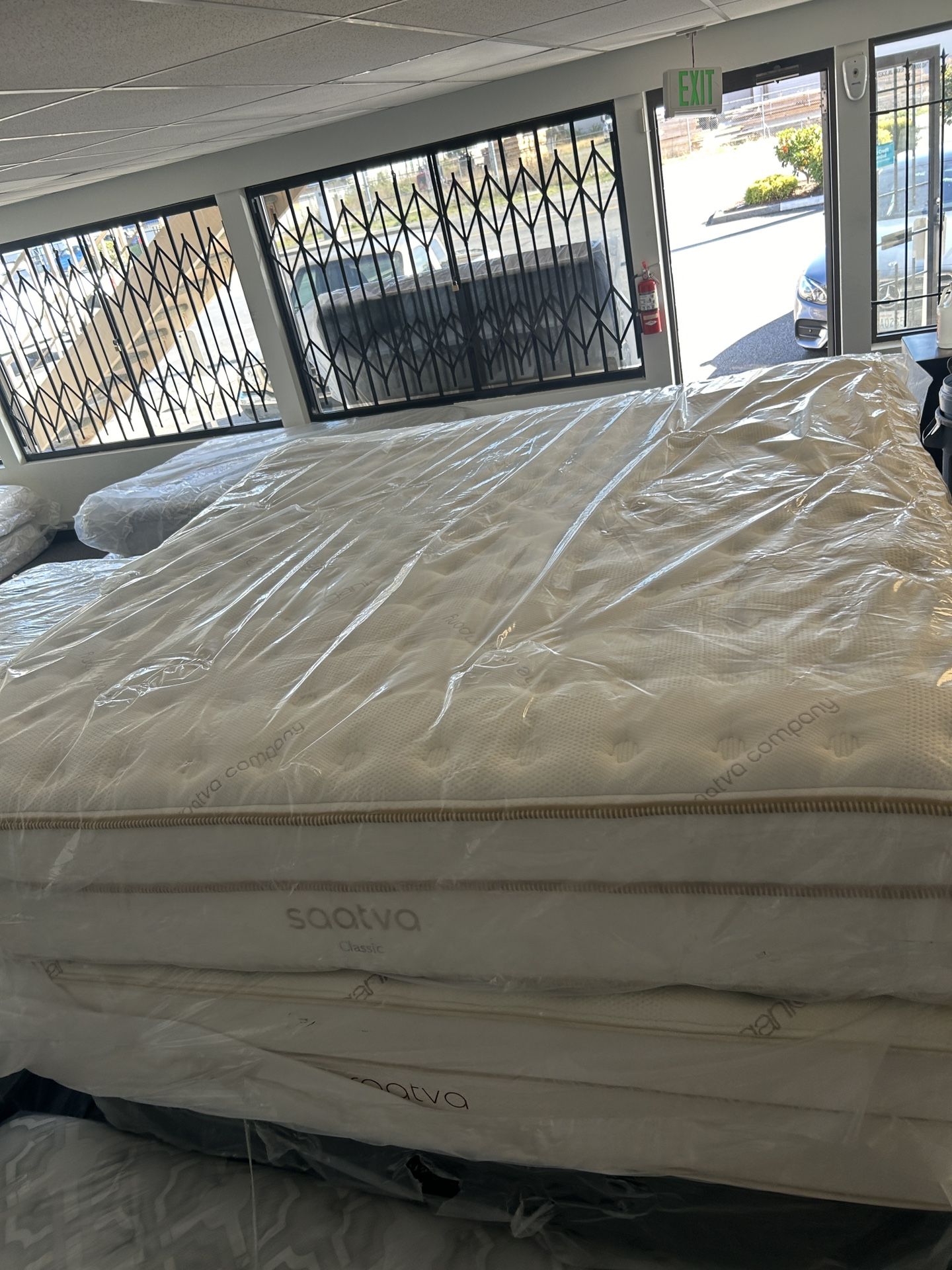 $10 Down Take Now! Kings&queens&fulls! Msg Asap!