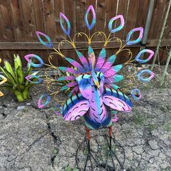 Metal Yard Art Peacock Spinner 
