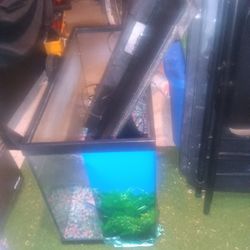 75 Gallon Fish Tank $100 Or Best Offer