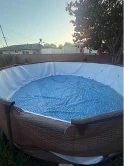 Coleman18ft round pool