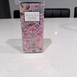 Gucci Flora Gorgeous Gardenia