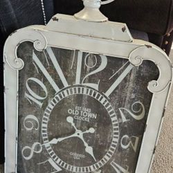 Reloj. Grande. Solomocupa Baterias. 
