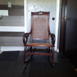 Old Fashion Rocking Chair