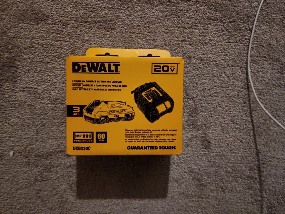 20V MAX Compact Lithium Ion 3.0Ah Battery Pack with 12V to 20V MAX Charger