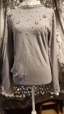 PRELOVED antwelth SIZE L Gray Pearl & Rhinestone Embellished Knit Sweater
