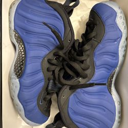 Size 7.5 Foamposite Ones 