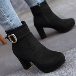 Black Boots 