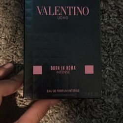 Valentino UOMO Cologne