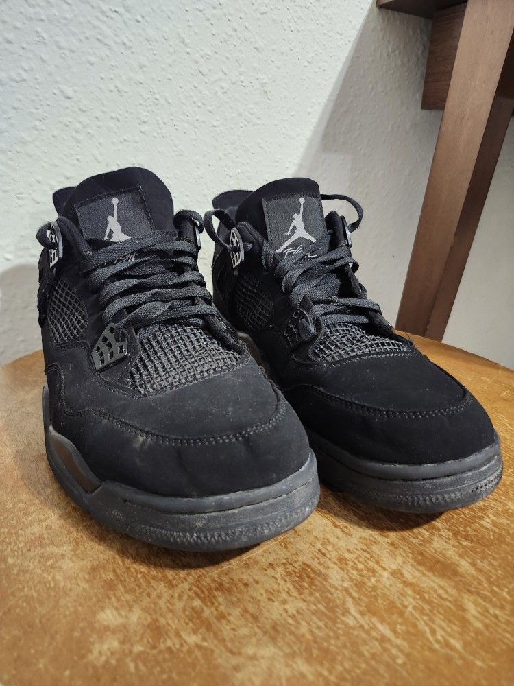 Retro Air Jordan 4 