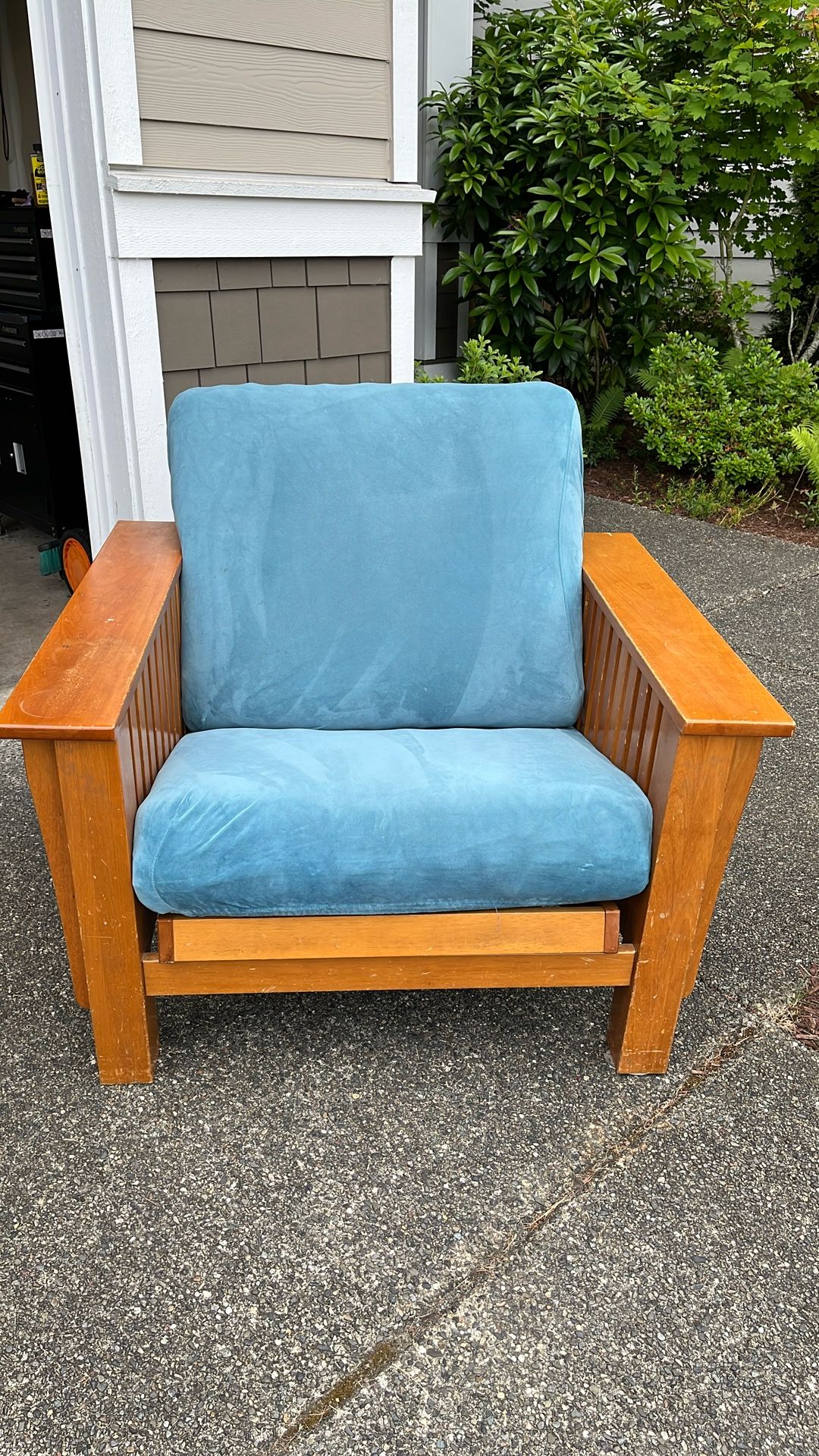 Nice Chair! Free!
