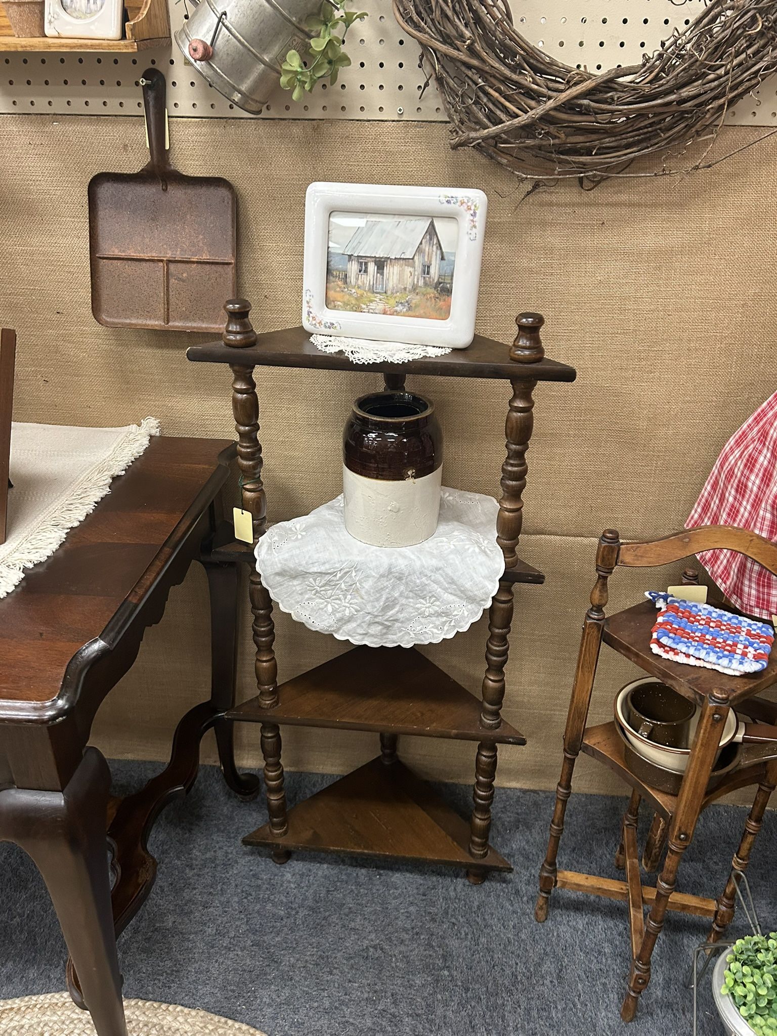 4 Shelf Corner Piece