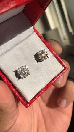 Diamond earrings 1.5 karrot