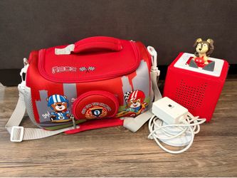 Toniebox with charger and Carrier