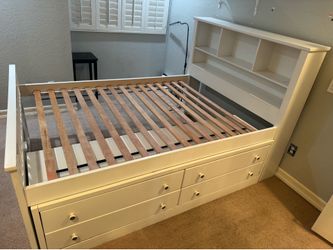 Queen Bed
