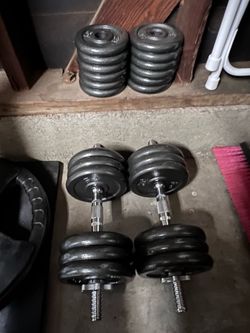 Adjustable dumbell
