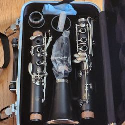 Jupiter Clarinet Includes Music stand 