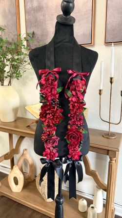 Graduation lei