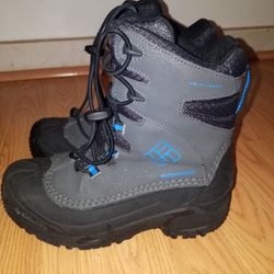 Boy's Columbia Snow Boots