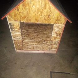 Dog House For Sale 