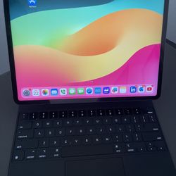 iPad Pro, 12.9-inch (5th generation) , M1, /W Magic Keyboard 