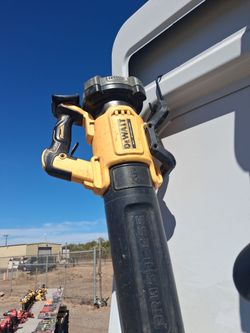 Blower Dewalt 20v used