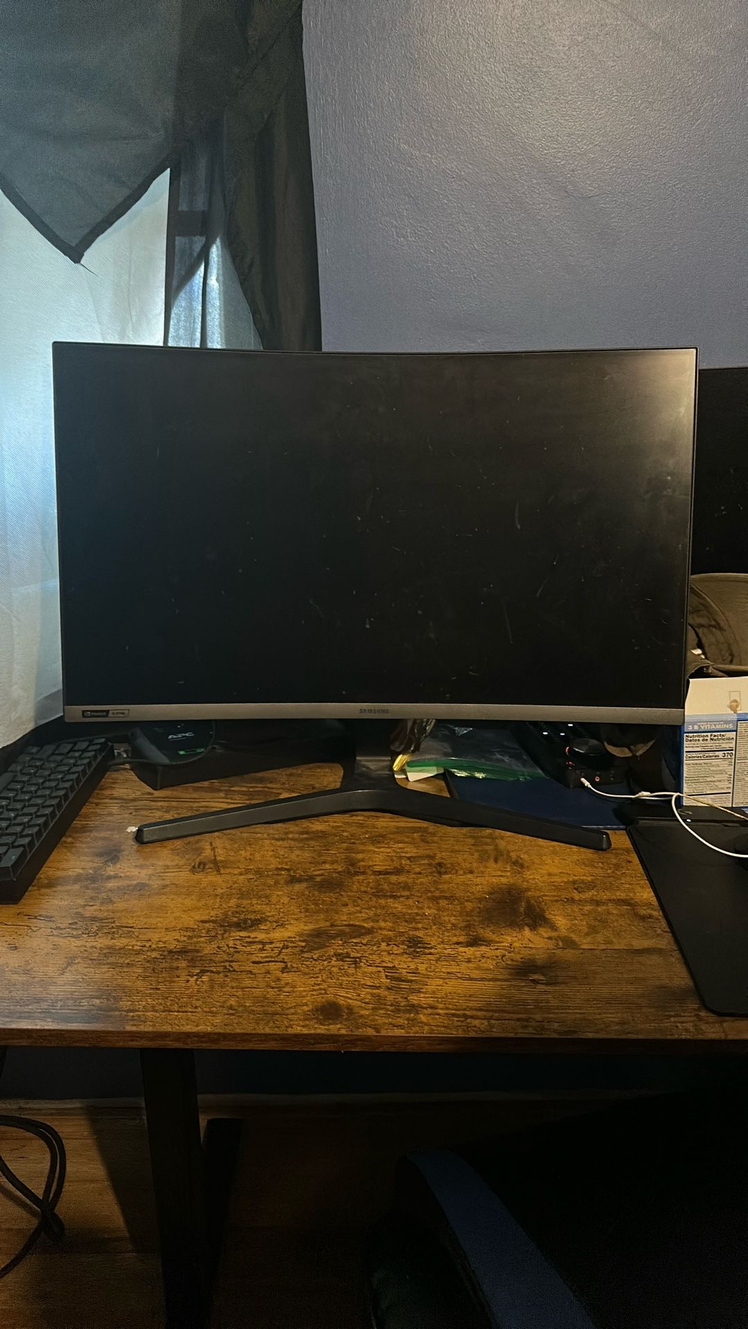 Samsung Curved 27in 240hz gaming monitor 