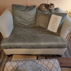 Loveseat/Sleeper With Ottoman 