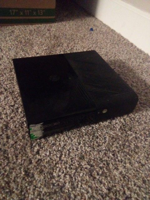Xbox 360 (Needs Repair)