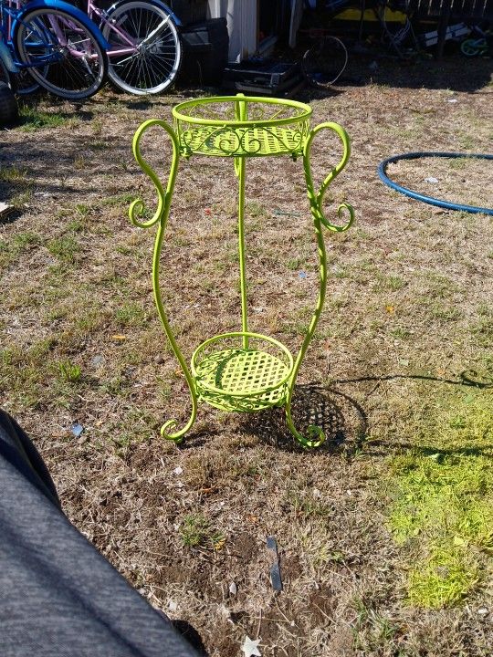 2-Tier Freestanding Flower Pot Stand 12" X 26"