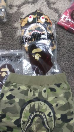 Bape 1st camo shark hoodie and bape undefeated shorts bundle xl