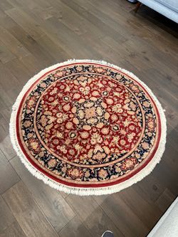Round Persian area rug
