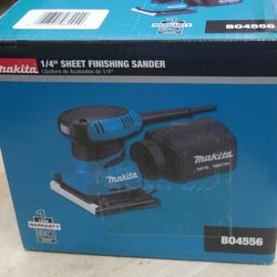 *NEW* Makita Corded 1/4" Sheet Finishing Sander, B04556