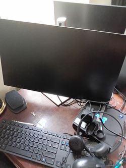 BRAND NEW IN THE BOX UNOPENED DELL MONITOR