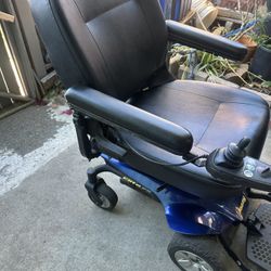 I Sell Power Wheelchair Is In Good Working Condition 
