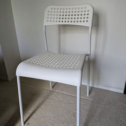 White IKEA Desk Chair With Cushion