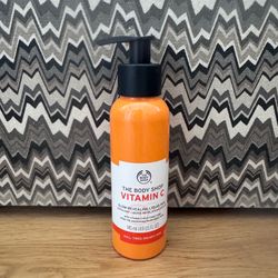 THE BODY SHOP VITAMIN C GLOW REVEALING LIQUID PEEL SIZE 4.9 FL OZ