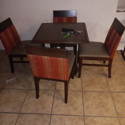 Table N Chairs Set