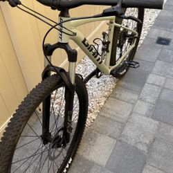 2022 Giant Talon 1 Mountain bike M29/1,Hardtail