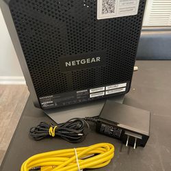 Netgear AC1900 WiFi Cable Modem Router Docsis 3.0