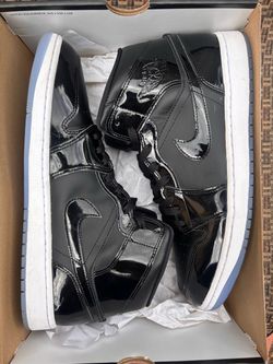AIR JORDAN 1 MID SE SIZE 13 (Black/Dark Concord White)