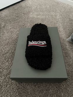 Black balenciaga slides