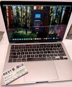 MacBook Pro de 13 pulgadas, modelo 2020, 256 GB, excelente estado. Opción de financiación disponible con un pago inicial de $49