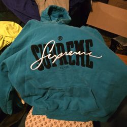 Supreme "SS 22 Dark Teal" chenille-embroidered hoodie