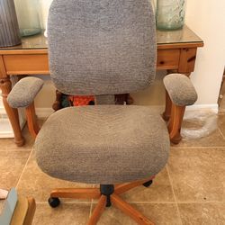 Padded Office Chair w/ Wooden Base